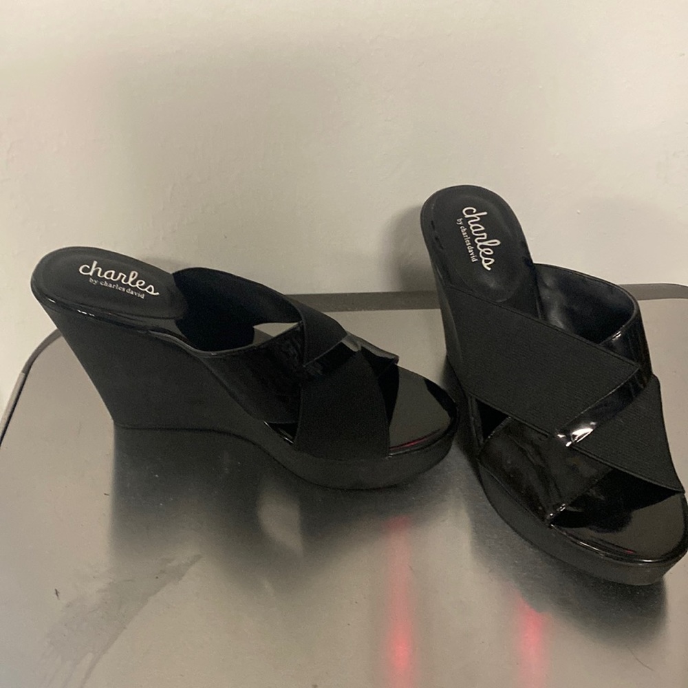 Charles David platform slide